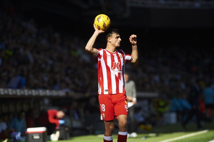 九游体育正规吗-米体：米兰或1500万欧签阿尔梅里亚后卫布比利 对贾沙里在等回应